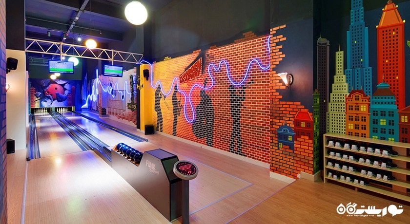 نمای سالن بولینگ هتل